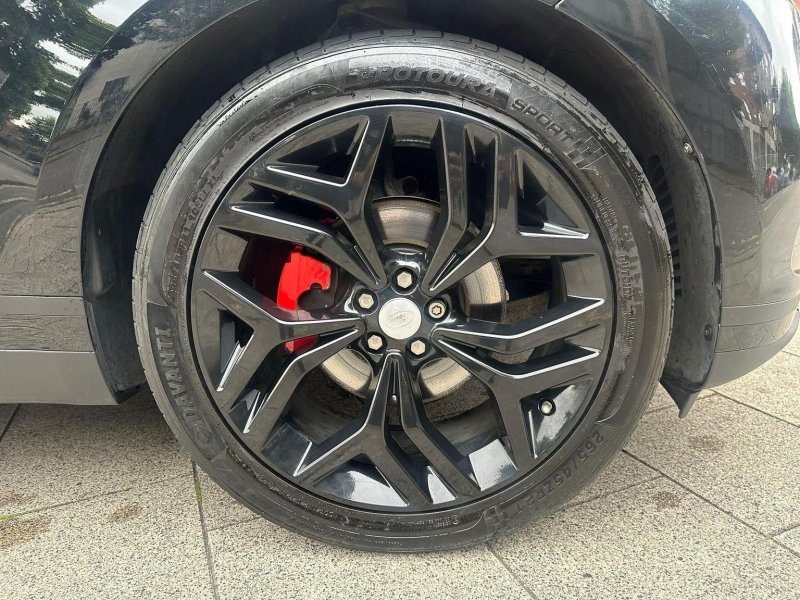 LAND ROVER RANGE ROVER VELAR