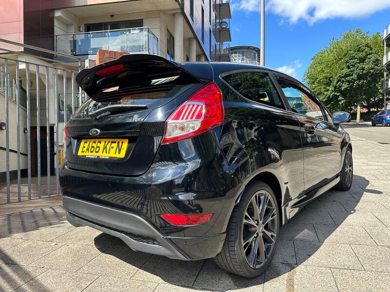 FORD FIESTA