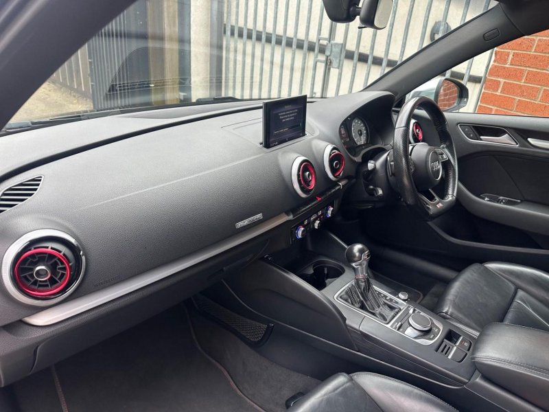 AUDI S3