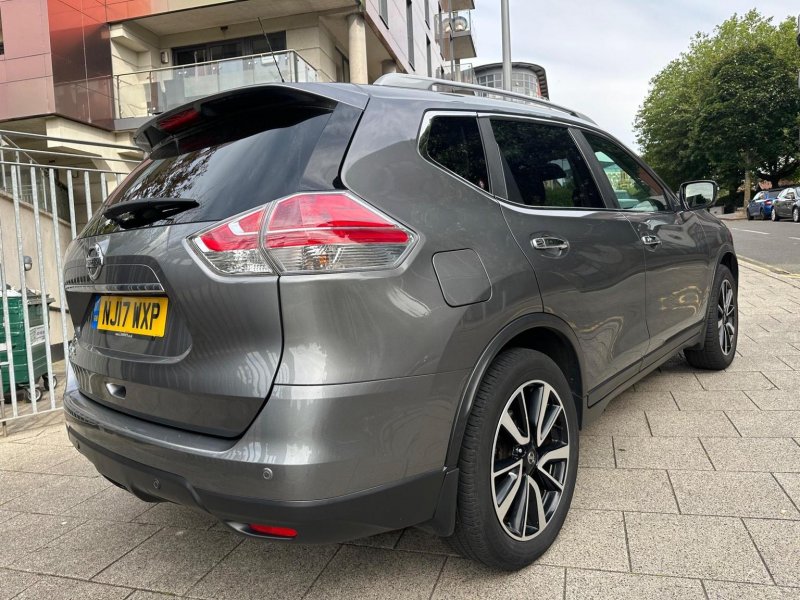 NISSAN X-TRAIL