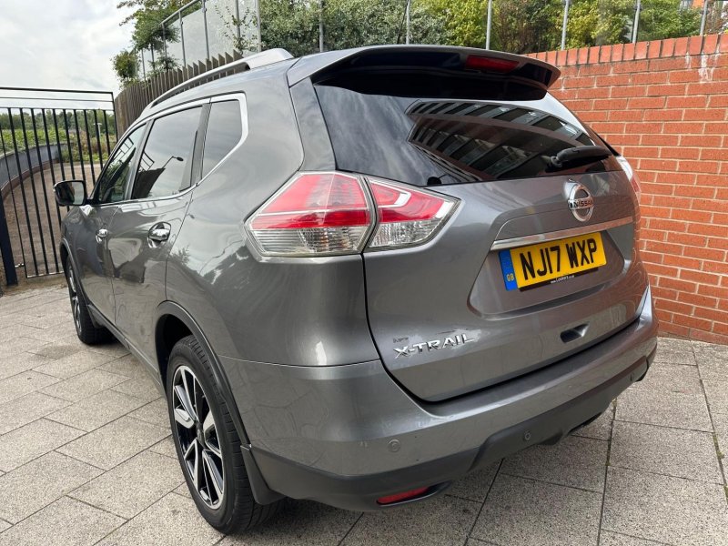 NISSAN X-TRAIL
