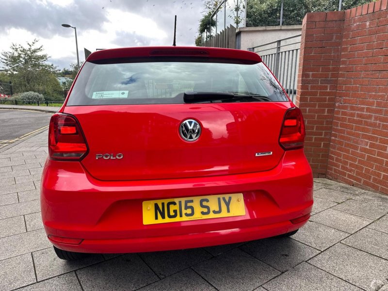VOLKSWAGEN POLO