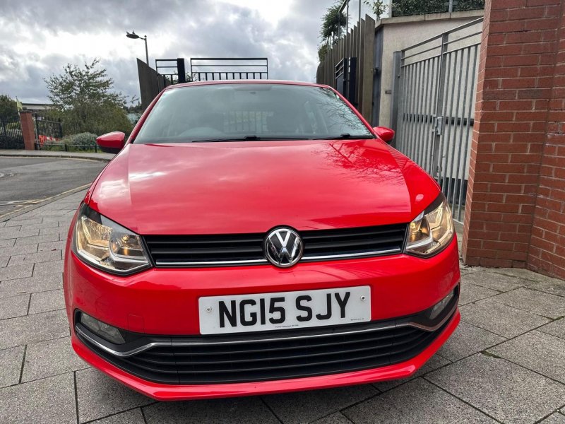VOLKSWAGEN POLO