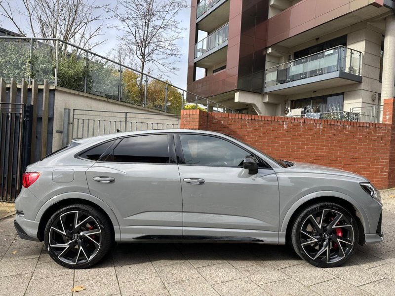 AUDI RS Q3