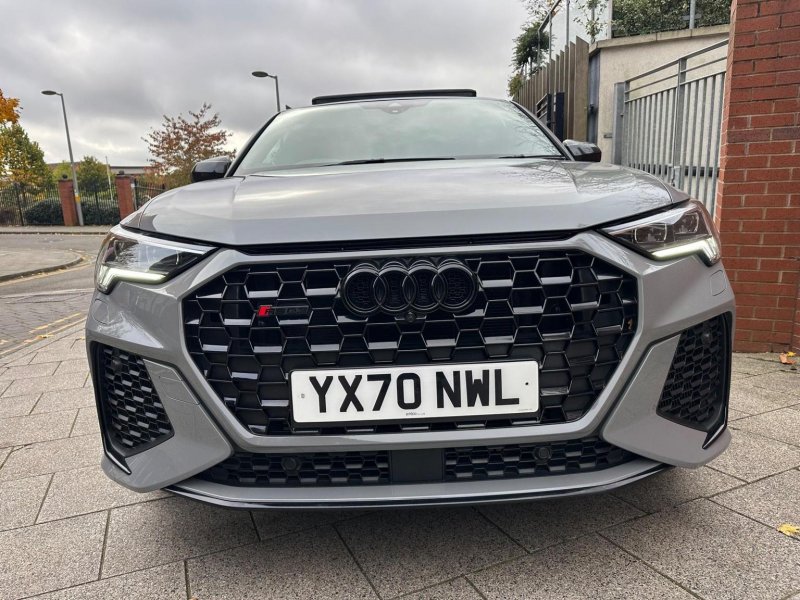AUDI RS Q3