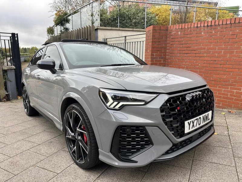 AUDI RS Q3