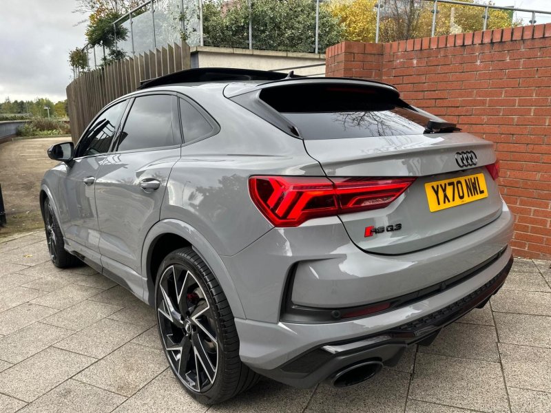 AUDI RS Q3