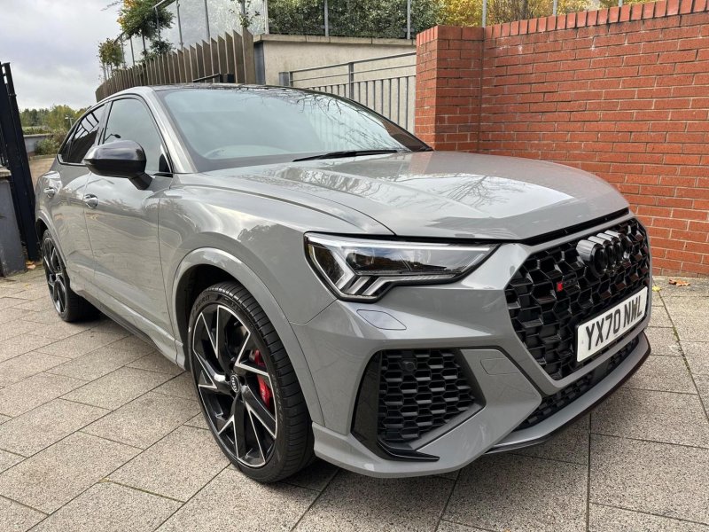 AUDI RS Q3
