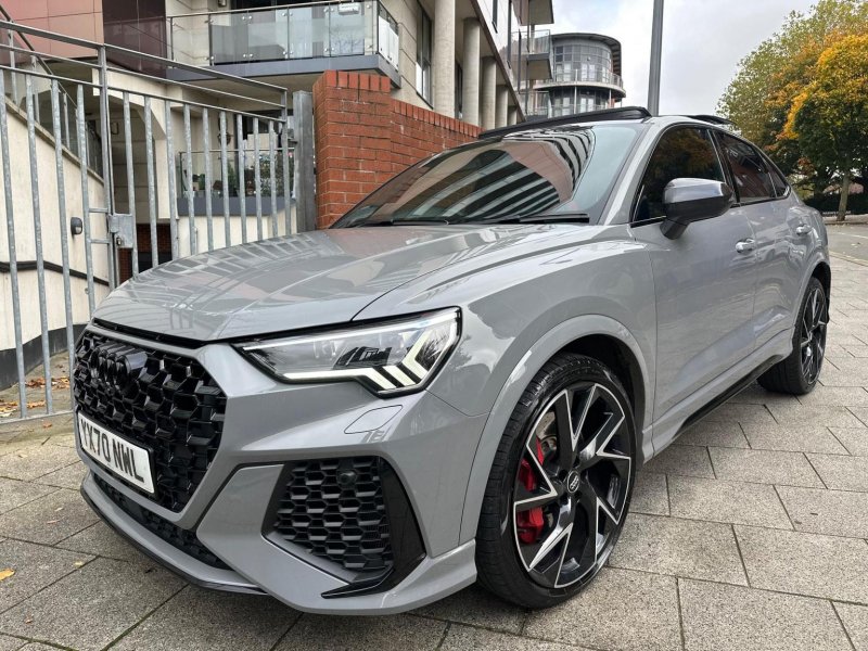 AUDI RS Q3