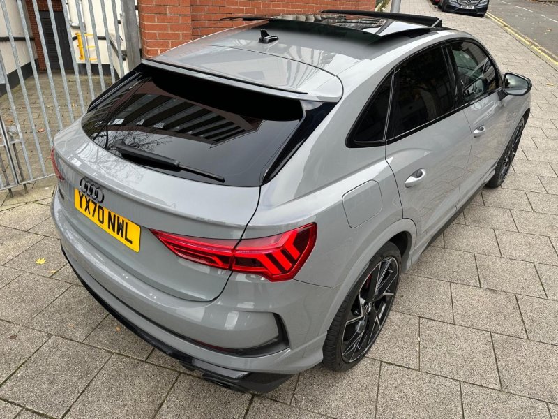 AUDI RS Q3