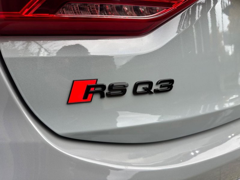 AUDI RS Q3