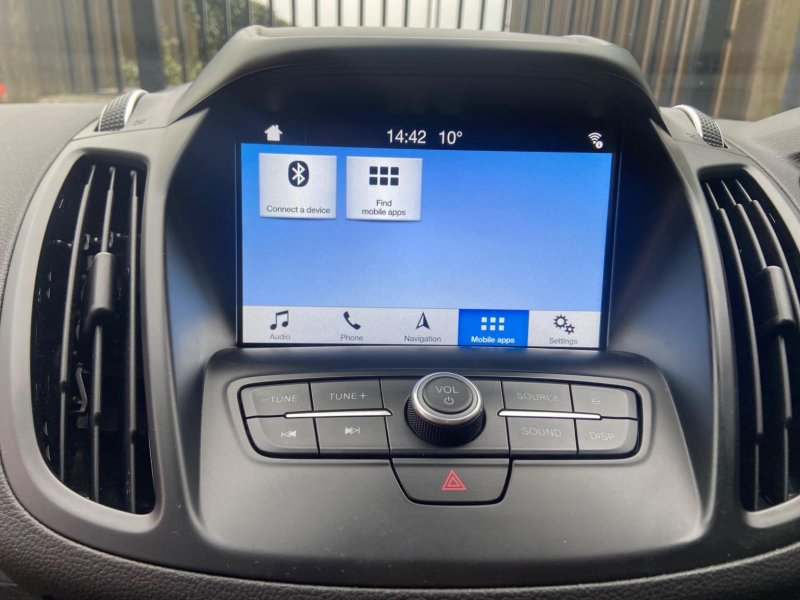 FORD KUGA