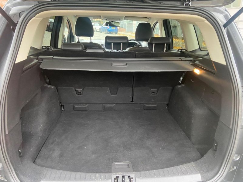 FORD KUGA