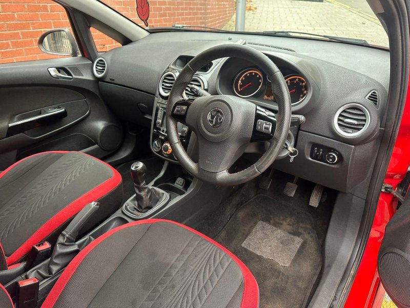 VAUXHALL CORSA