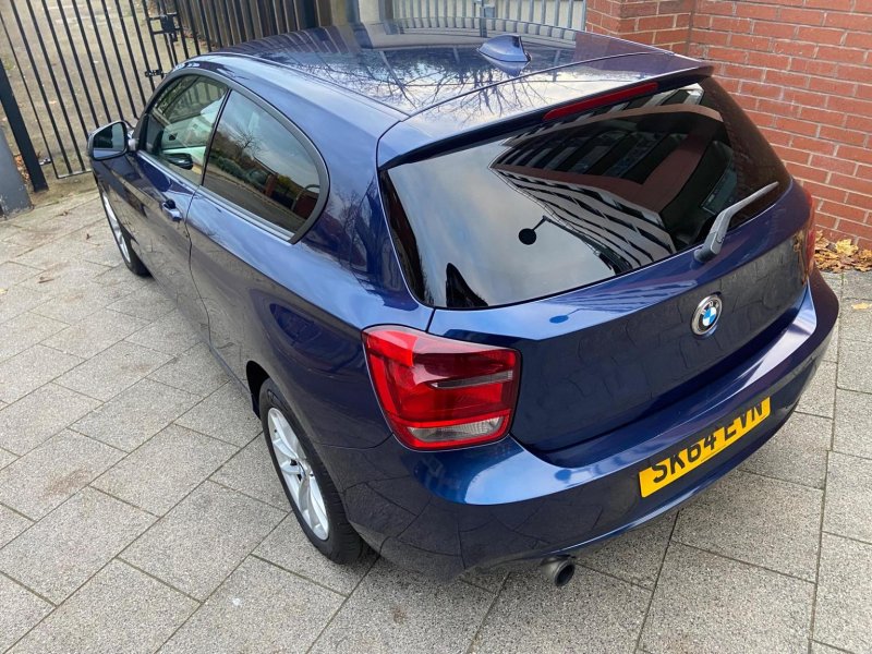 BMW 1 SERIES