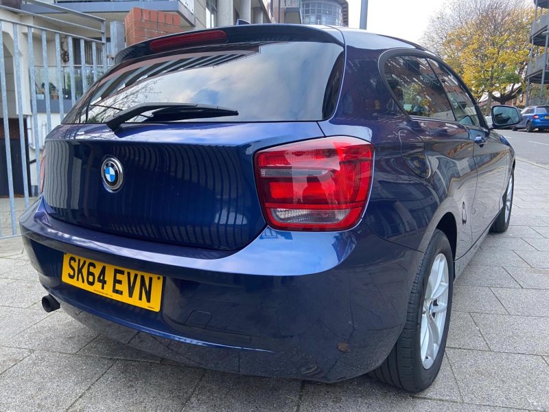 BMW 1 SERIES