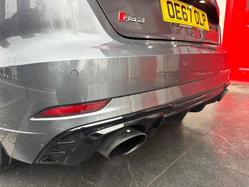 AUDI RS3