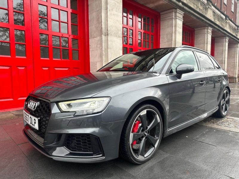 AUDI RS3