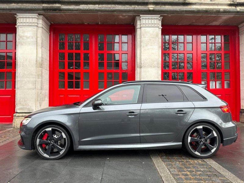 AUDI RS3