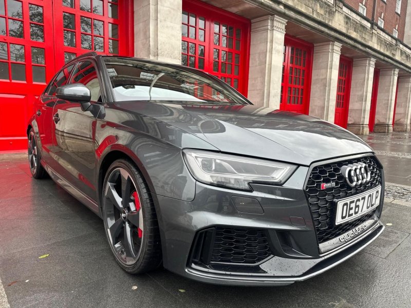 AUDI RS3