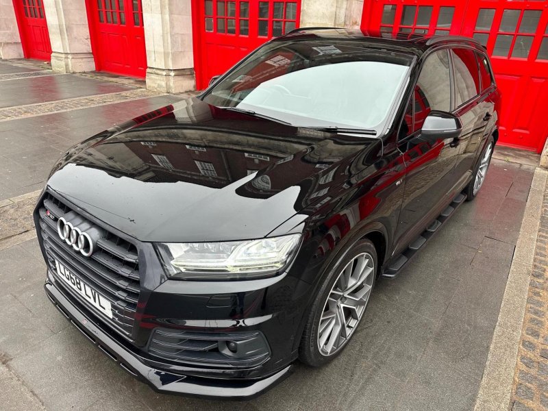 AUDI SQ7