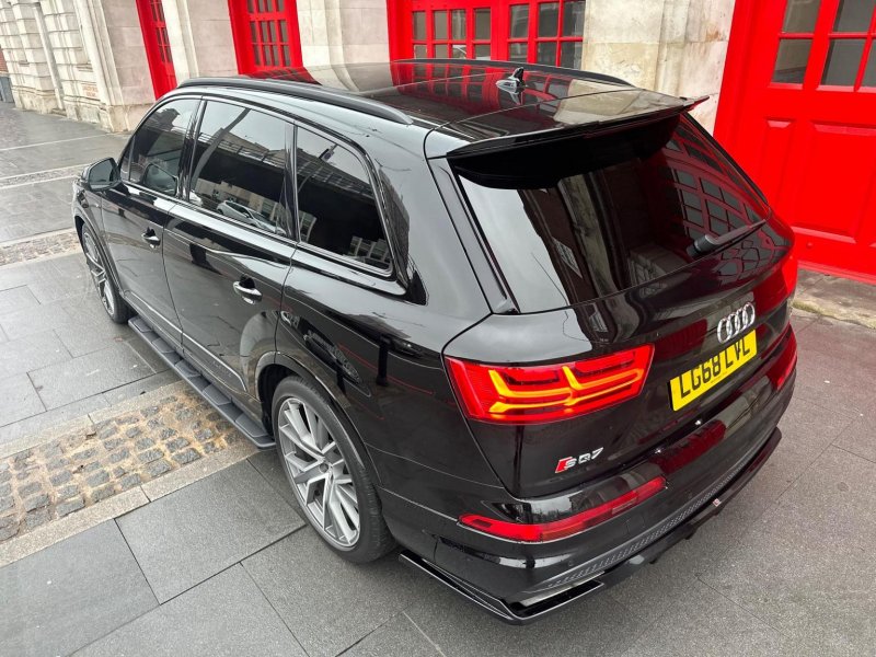 AUDI SQ7