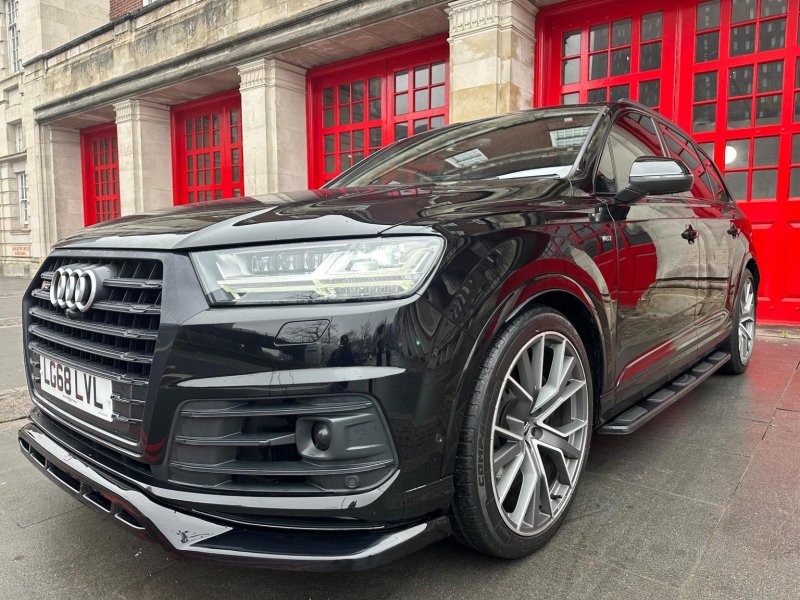 AUDI SQ7