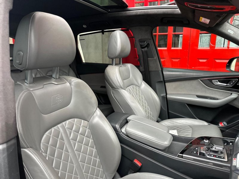 AUDI SQ7