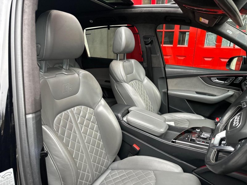 AUDI SQ7