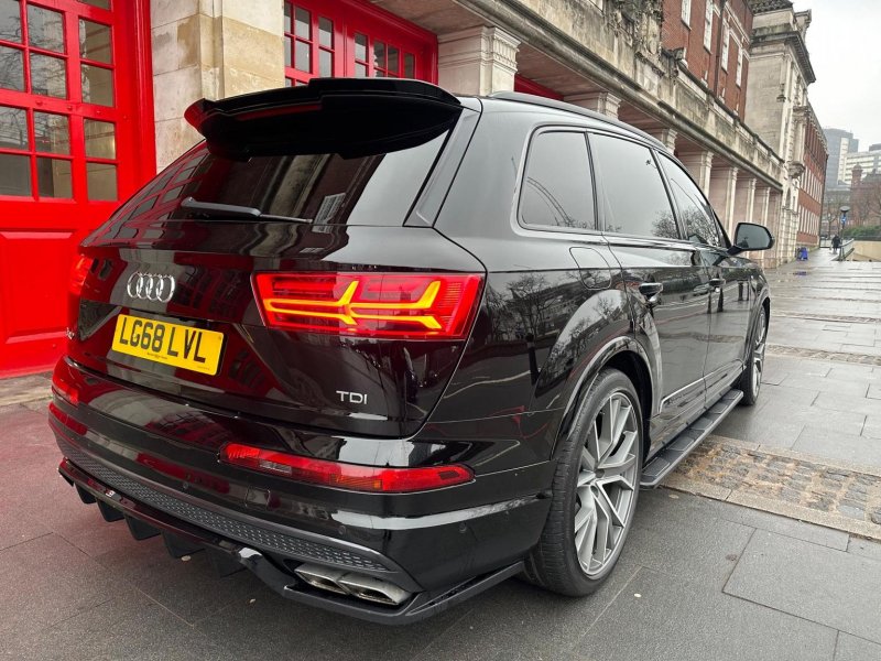 AUDI SQ7