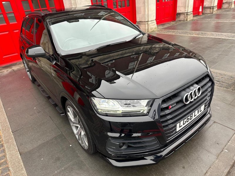 AUDI SQ7