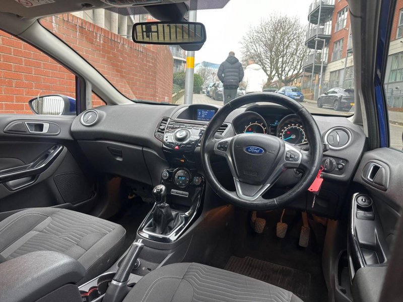 FORD FIESTA