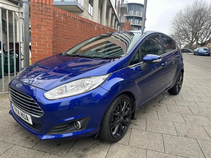 FORD FIESTA