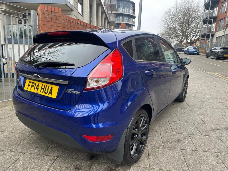 FORD FIESTA