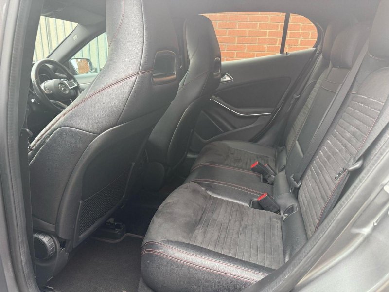 MERCEDES-BENZ GLA CLASS