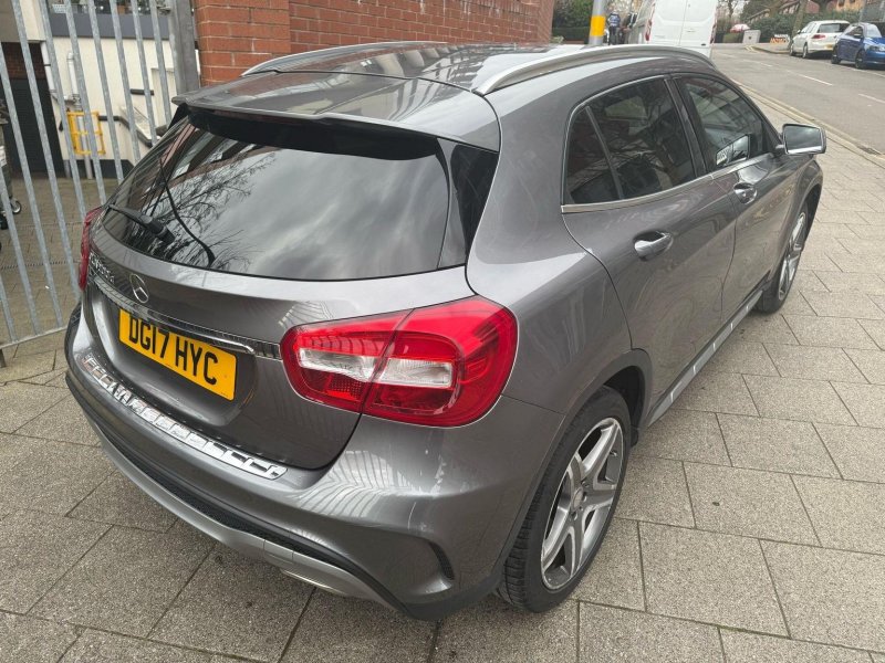 MERCEDES-BENZ GLA CLASS