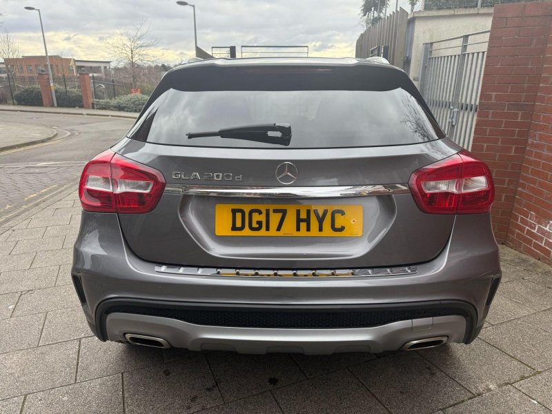 MERCEDES-BENZ GLA CLASS