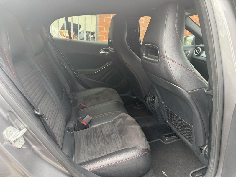 MERCEDES-BENZ GLA CLASS