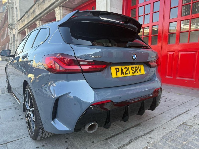 BMW 1 SERIES