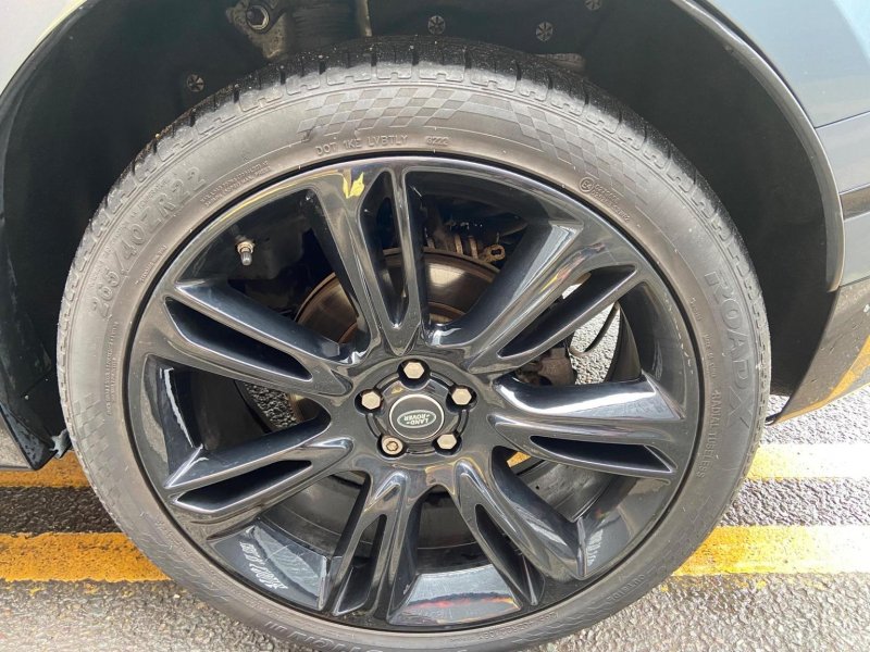 LAND ROVER RANGE ROVER VELAR