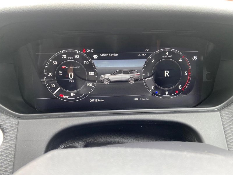LAND ROVER RANGE ROVER VELAR