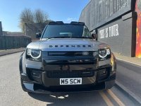 LAND ROVER DEFENDER 110