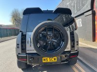 LAND ROVER DEFENDER 110